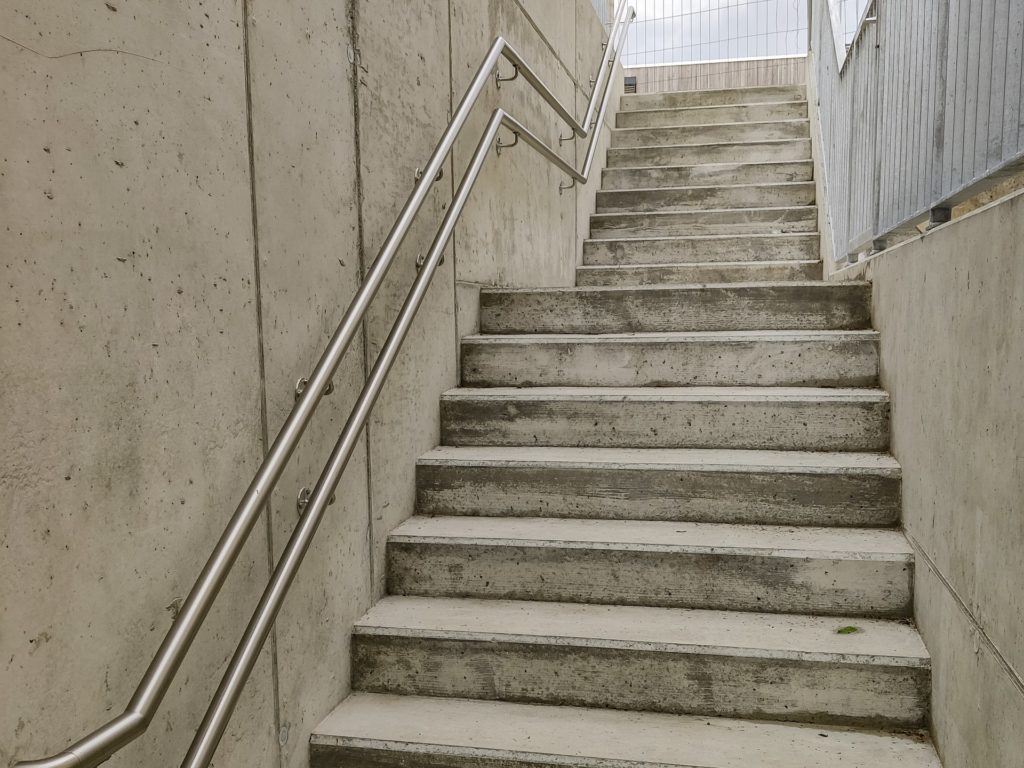 merge treppenabgang sporthalle bünten, unterentfelden